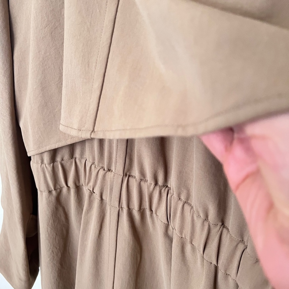 A.L.C. Designer Trench Coat Size 12 Like New Relaxed Fit Luxury Neutra - Picture 5 of 9